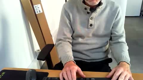 Snapshot of mucfag chatting on October 2025 09:28:01 AM mucfag online show from October 2025 09:28:01 AM