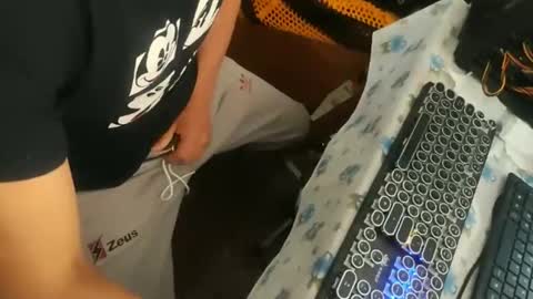 zenon online show from December 2025 06:56:01 PM