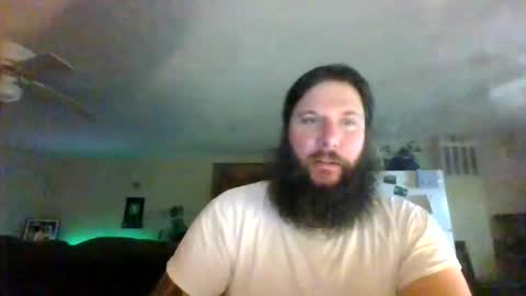 Snapshot of mudge chatting on December 2024 02:38:02 AM Mudge online show from December 2024 02:38:02 AM