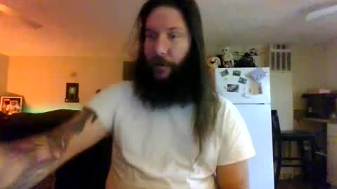 Snapshot of mudge chatting on January 2025 06:21:01 AM Mudge online show from January 2025 06:21:01 AM