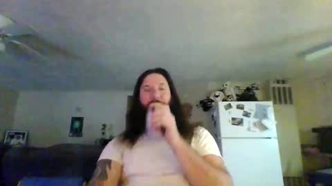 Snapshot of mudge chatting on February 2025 09:56:02 PM Mudge online show from February 2025 09:56:02 PM