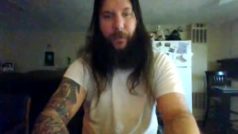 Snapshot of mudge chatting on February 2025 03:12:01 AM Mudge online show from February 2025 03:12:01 AM