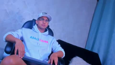 Snapshot of muichiro_tokito1 chatting on December 2024 05:17:01 AM muichiro tokito1 online show from December 2024 05:17:01 AM