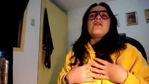 Snapshot of multiorgasmic_6 chatting on October 2025 02:04:01 AM Dani and Alex online show from October 2025 02:04:01 AM