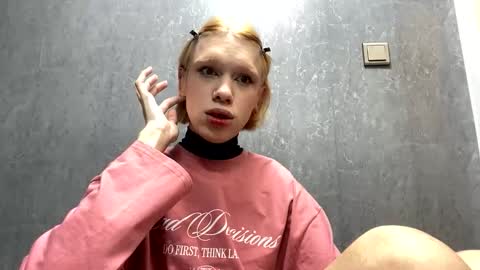 Polik online show from November 2025 09:52:02 PM