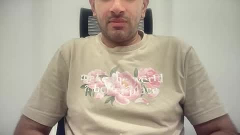 munnabobby2008 online show from November 2025 05:01:02 PM