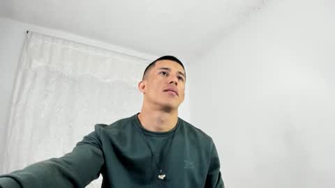 Muscle Man online show from December 2025 02:34:01 PM