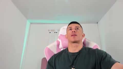 Muscle Man online show from January 2026 03:25:02 PM