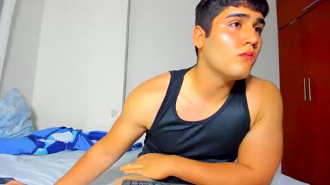 muscleboy online show from November 2025 04:45:02 AM