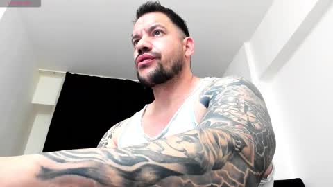 MuscleMonster31 online show from January 2026 11:21:02 PM