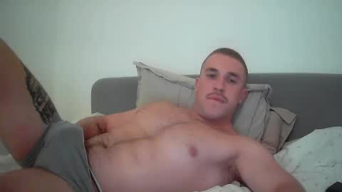 Snapshot of muscleshow00 chatting on March 2025 06:23:01 PM muscleshow00 online show from March 2025 06:23:01 PM