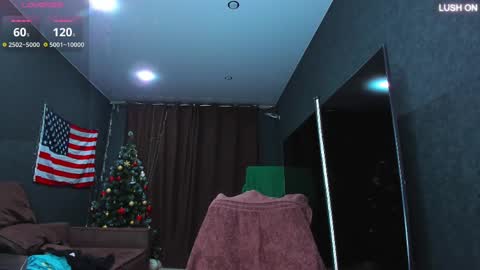 Snapshot of muscularjohnforu chatting on February 2025 06:16:01 PM click icon for peach online show from February 2025 06:16:01 PM