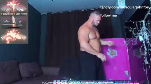 Snapshot of muscularjohnforu chatting on September 2025 03:57:01 PM click icon for peach online show from September 2025 03:57:01 PM