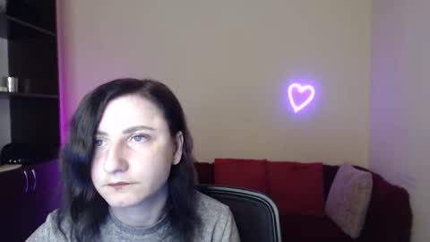 Jeneva online show from December 2025 07:10:02 PM