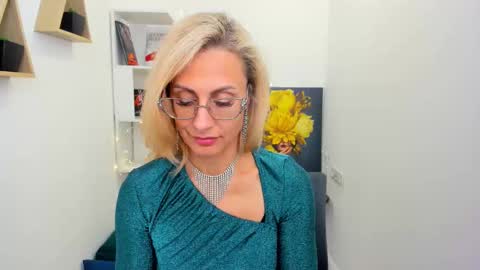 Diana online show from February 2025 11:31:01 AM