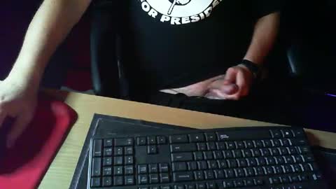 Snapshot of muso44 chatting on March 2025 12:41:01 PM Muso online show from March 2025 12:41:01 PM