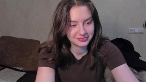 Snapshot of muuur_fam1 chatting on November 2025 08:44:01 PM HEY online show from November 2025 08:44:01 PM