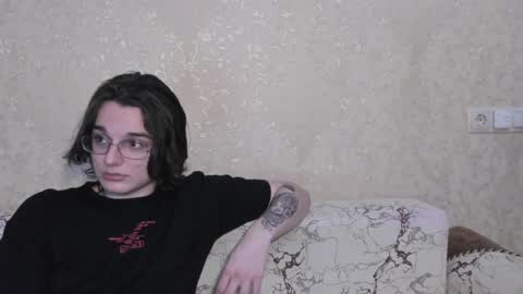 Snapshot of muuur_love chatting on April 2026 02:41:01 PM cute couple online show from April 2026 02:41:01 PM
