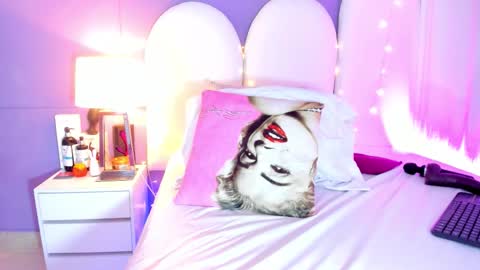 my_aleja_ online show from January 2026 03:38:01 PM