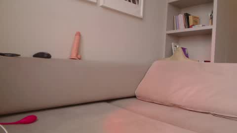 Hannah  welcome  online show from March 2025 12:34:01 PM