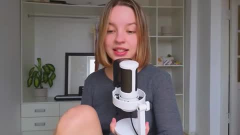 Snapshot of my_mia_ chatting on September 2025 08:41:02 AM  MIA  I will be here Monday Wednesday Thursday Saturday online show from September 2025 08:41:02 AM