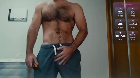 Snapshot of myhairymacho chatting on November 2025 11:22:02 AM Juan  OF  myhairymacho online show from November 2025 11:22:02 AM