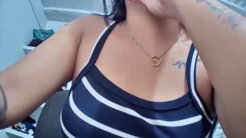 Snapshot of myhoney_hot chatting on January 2025 02:46:01 PM myhoney_hot online show from January 2025 02:46:01 PM