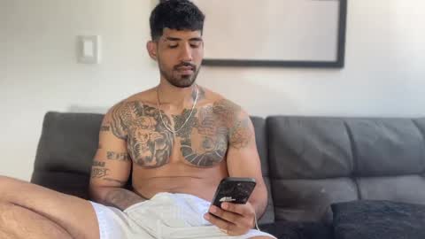 Myke esthetic online show from January 2025 05:17:02 PM