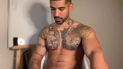 Myke esthetic online show from February 2025 03:11:01 AM