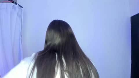 Myla  online show from November 2025 11:47:02 AM