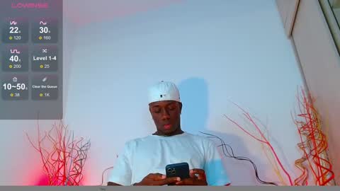 Mylo Wallace  online show from December 2024 04:49:01 PM