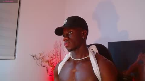 Mylo Wallace  online show from February 2025 12:59:02 AM