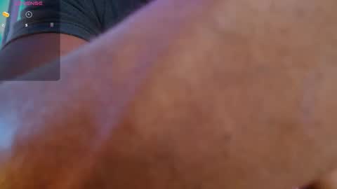 Mylo Wallace  online show from November 2025 07:24:02 PM