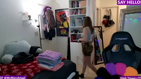 Snapshot of mymaryangel chatting on December 2024 04:54:02 AM mymaryangel online show from December 2024 04:54:02 AM