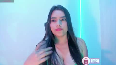 Bella online show from October 2025 12:08:02 AM