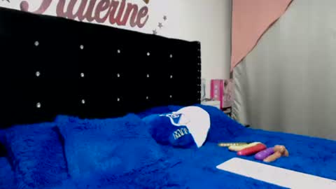 Snapshot of myrandafliiers chatting on November 2025 01:05:02 AM myranda online show from November 2025 01:05:02 AM