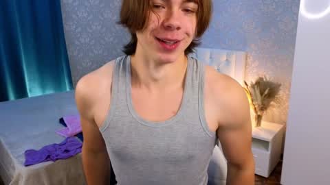 Snapshot of myshkek chatting on December 2024 01:14:01 AM Mickey online show from December 2024 01:14:01 AM