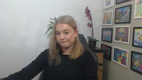 Erica online show from October 2025 11:00:01 AM