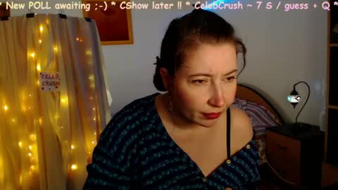 Snapshot of mystydew chatting on May 2026 11:50:01 AM MystyDew online show from May 2026 11:50:01 AM