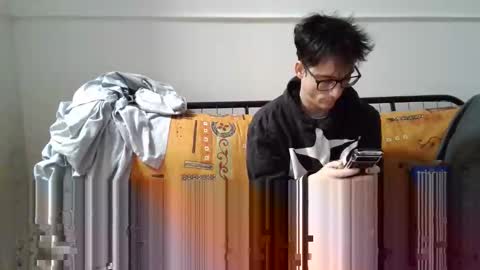 a Ordinary Boy online show from February 2026 12:49:01 AM