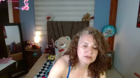 Snapshot of nadia_84 chatting on May 2026 12:12:01 PM nadia_84 online show from May 2026 12:12:01 PM