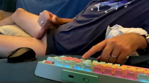 Sexyhotpapa online show from December 2024 07:15:02 PM