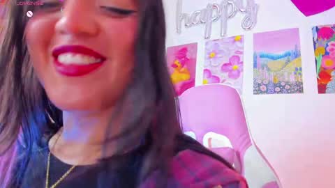 Snapshot of naharasoler chatting on May 2026 10:04:01 PM Nahara Soler online show from May 2026 10:04:01 PM