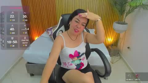 N A H I A online show from February 2025 02:17:02 AM