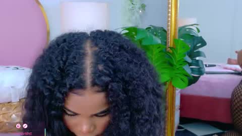 NahiaraReina  online show from November 2025 03:00:02 PM