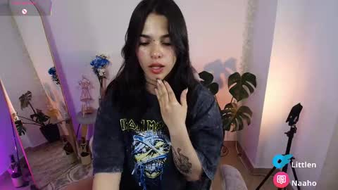 Snapshot of naho_4269 chatting on September 2025 01:40:02 AM Naho  Sigueme en mis Redes Sociales Follow me on my social networks online show from September 2025 01:40:02 AM