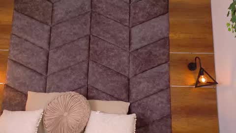  VICTORIA  online show from September 2025 08:32:02 PM