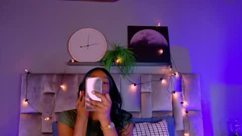  VICTORIA  online show from October 2025 07:36:02 PM