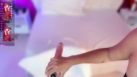 Nahomy Roberts online show from February 2025 03:05:02 PM