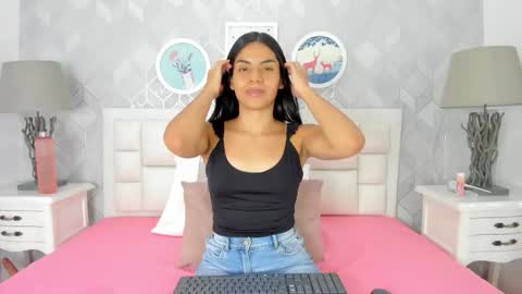 naia_cox online show from October 2025 03:47:02 AM